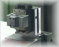 Video showing 90 degree indexing capability of a CenterCompact vise with the QuickPoint system.
